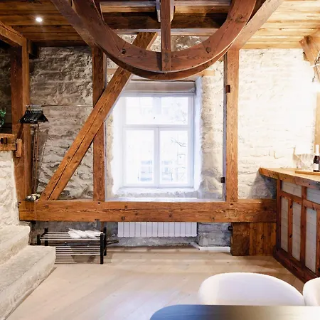 Lägenhet Stunning Three-level In Historic Old Town Tallinn