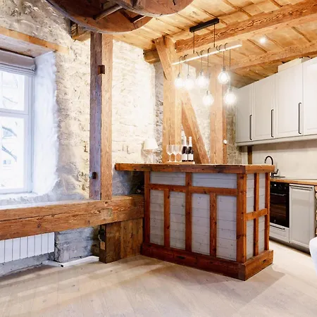דירה Stunning Three-level In Historic Old Town טאלין
