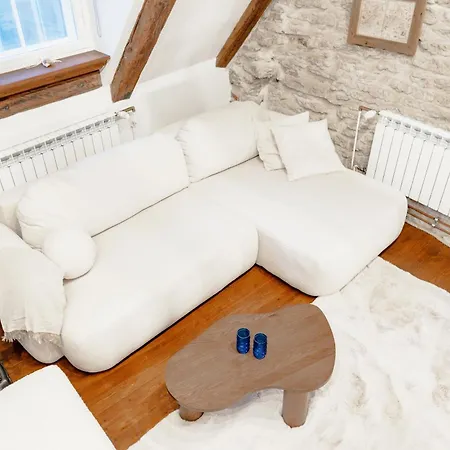 Stunning Three-level In Historic Old Town Tallinn